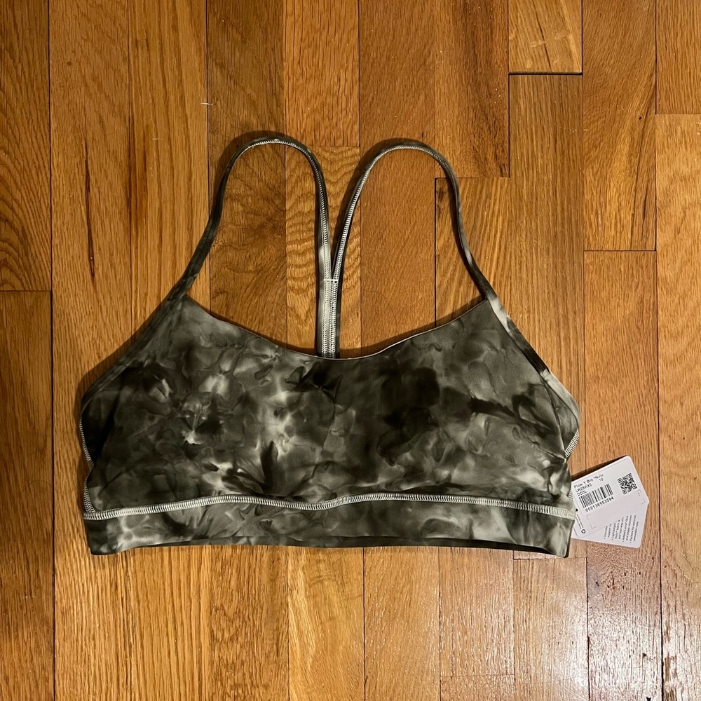 NWT Flow Y Bra